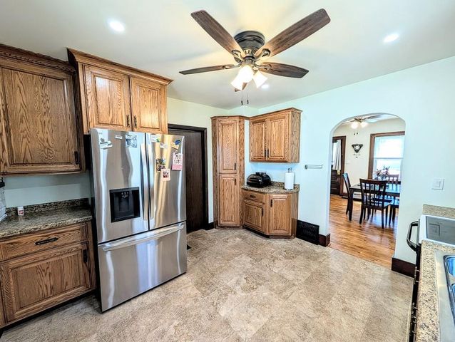 1415 N BENNETT STREET, Appleton, WI 54914