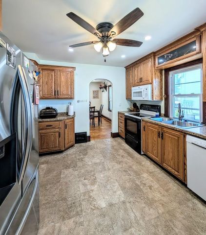 1415 N BENNETT STREET, Appleton, WI 54914