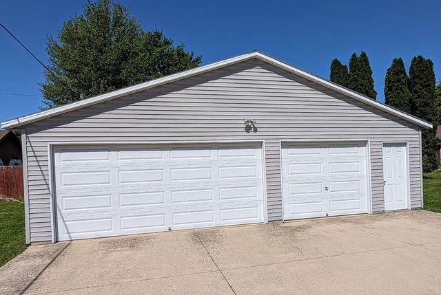 1415 N BENNETT STREET, Appleton, WI 54914