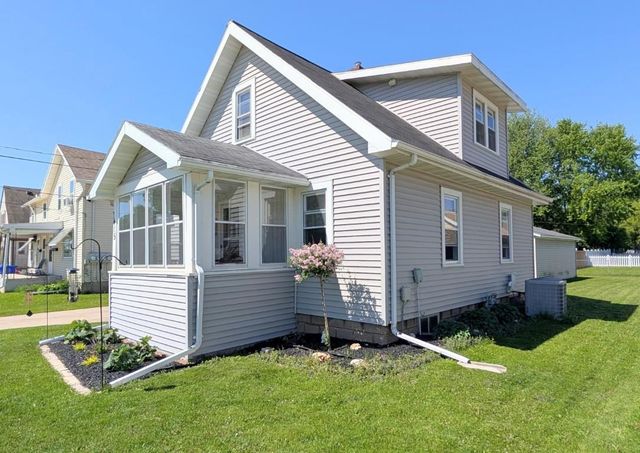 1415 N BENNETT STREET, Appleton, WI 54914