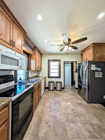 1415 N BENNETT STREET, Appleton, WI 54914