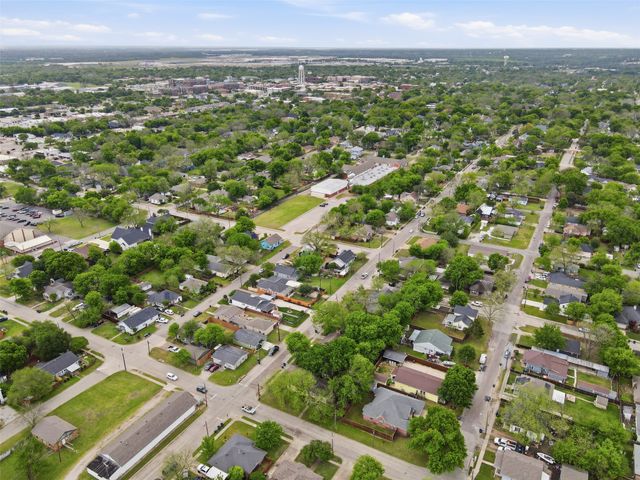 1207 N College Street, Mckinney, TX 75069