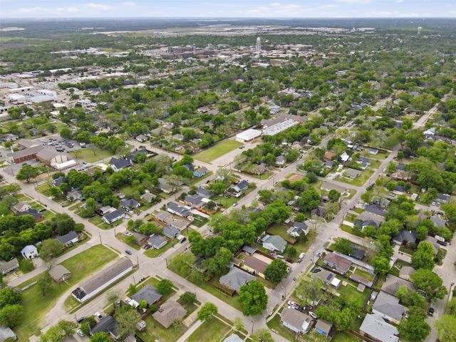 1207 N College Street, Mckinney, TX 75069