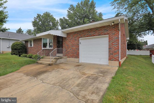 411 MCARTHUR AVE, Reading, PA 19607