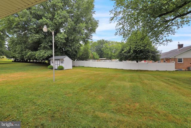 411 MCARTHUR AVE, Reading, PA 19607