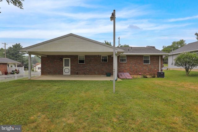 411 MCARTHUR AVE, Reading, PA 19607