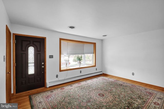 411 MCARTHUR AVE, Reading, PA 19607