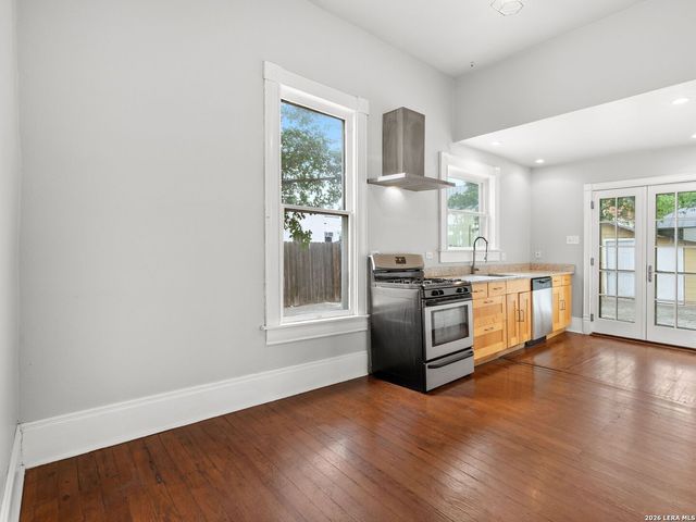 612 N Pine Street, San Antonio, TX 78202