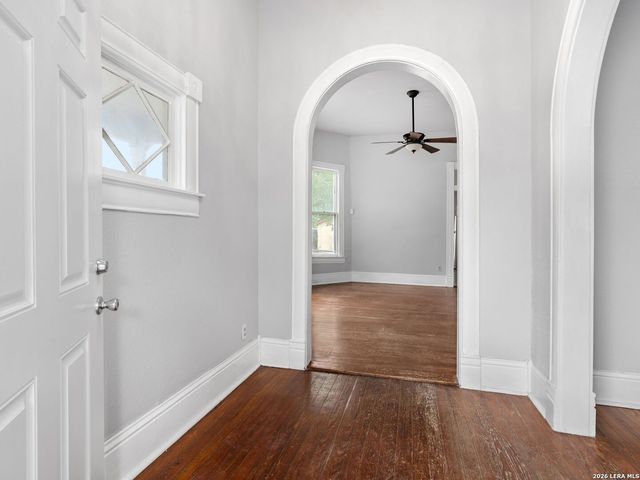 612 N Pine Street, San Antonio, TX 78202