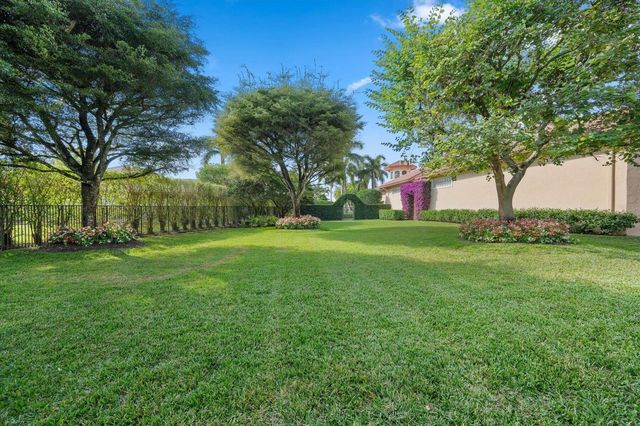 3678 Touch Of Class Court, Wellington, FL 33414
