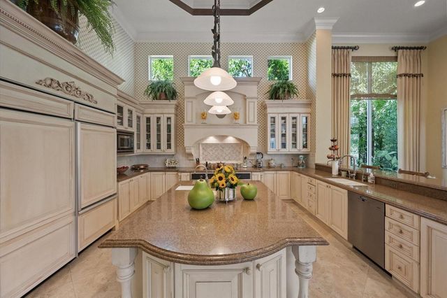 3678 Touch Of Class Court, Wellington, FL 33414
