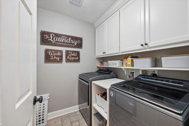 2806 Whispering Fern Court, Kingwood, TX 77345