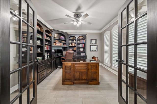 2806 Whispering Fern Court, Kingwood, TX 77345