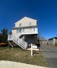 335 Park Avenue, Union Beach, NJ 07735