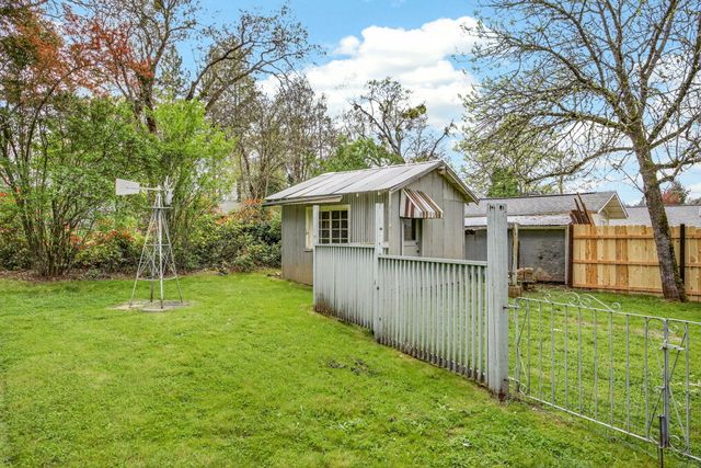 135 Frankham Road, Grants Pass, OR 97527