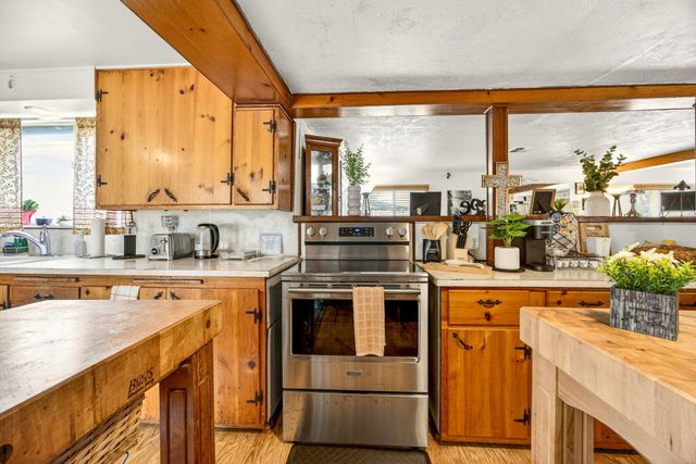 135 Frankham Road, Grants Pass, OR 97527