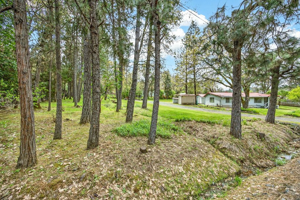 135 Frankham Road, Grants Pass, OR 97527