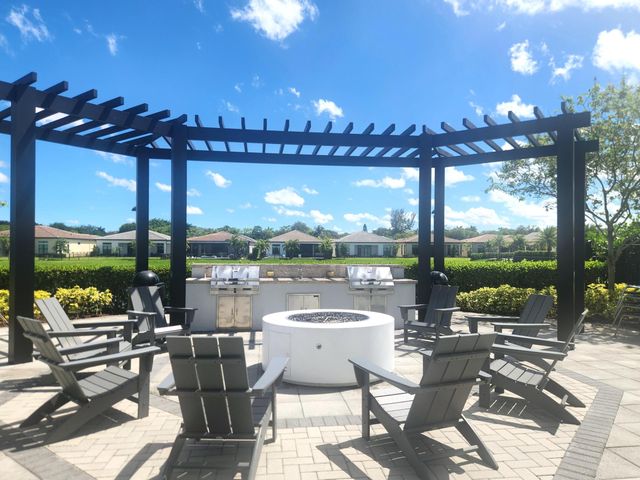 7621 S Blue Spring Drive, Parkland, FL 33067