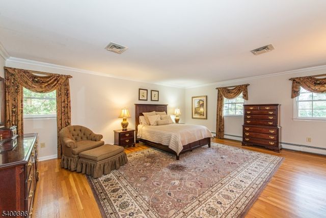 3 LYNN DR, Randolph Twp., NJ 07869