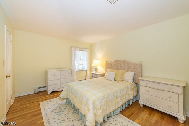 3 LYNN DR, Randolph Twp., NJ 07869