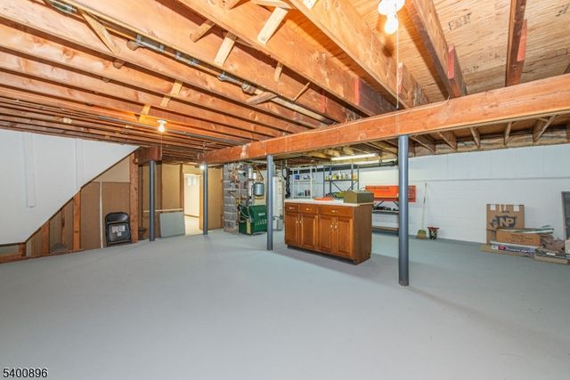 3 LYNN DR, Randolph Twp., NJ 07869