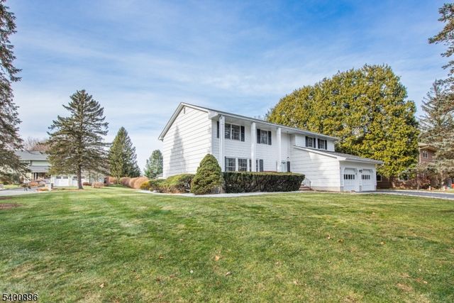 3 LYNN DR, Randolph Twp., NJ 07869