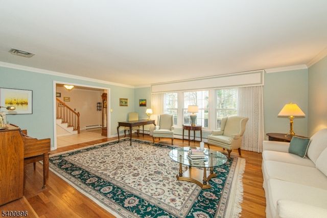 3 LYNN DR, Randolph Twp., NJ 07869