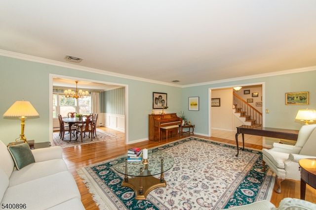 3 LYNN DR, Randolph Twp., NJ 07869