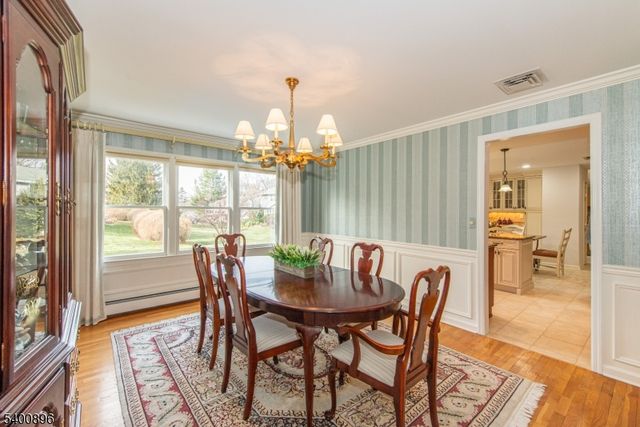 3 LYNN DR, Randolph Twp., NJ 07869