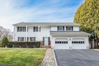 3 LYNN DR, Randolph Twp., NJ 07869