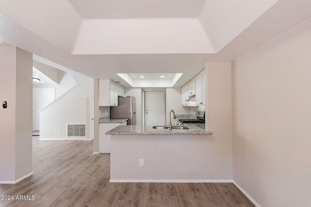 4389 S Potter Drive, Tempe, AZ 85282