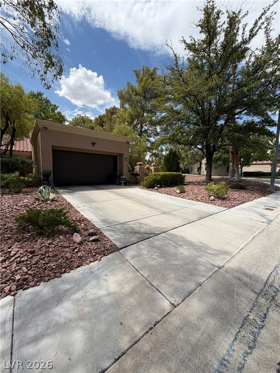 8621 Millsboro Drive, Las Vegas, NV 89134 — photo 4
