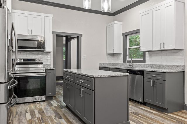 2008 Vine Street, Chattanooga, TN 37404