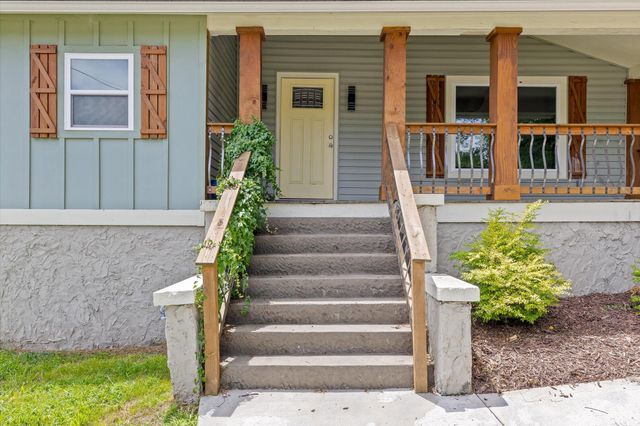 2008 Vine Street, Chattanooga, TN 37404