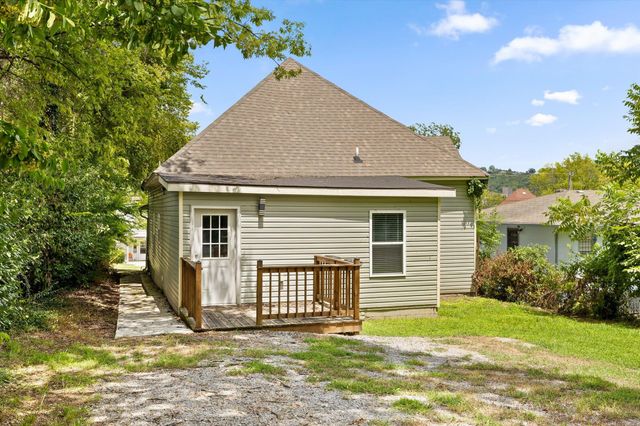 2008 Vine Street, Chattanooga, TN 37404