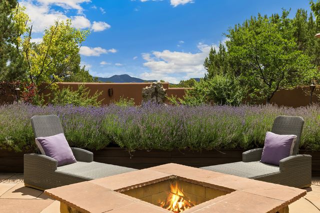 194 Arroyo Hondo Trail, Santa Fe, NM 87508