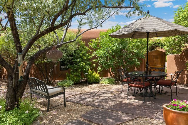 194 Arroyo Hondo Trail, Santa Fe, NM 87508