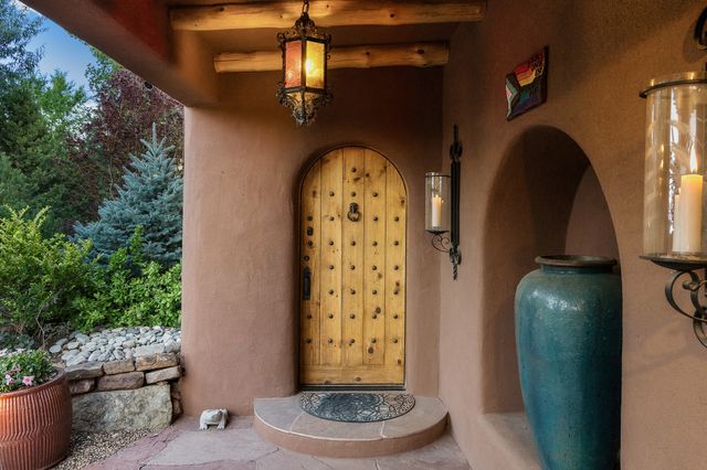 194 Arroyo Hondo Trail, Santa Fe, NM 87508