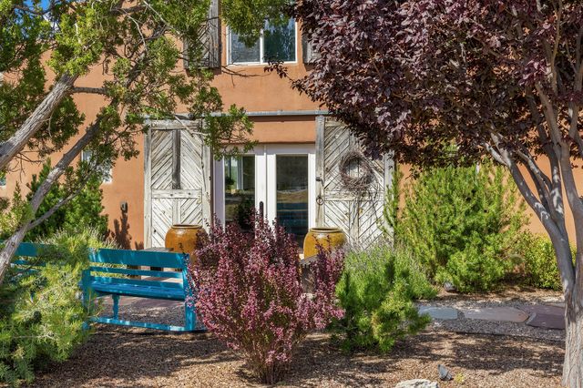 194 Arroyo Hondo Trail, Santa Fe, NM 87508