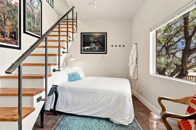 194 Arroyo Hondo Trail, Santa Fe, NM 87508