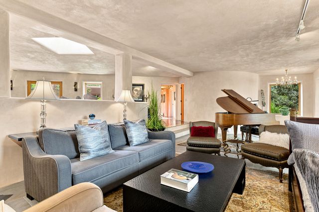 194 Arroyo Hondo Trail, Santa Fe, NM 87508