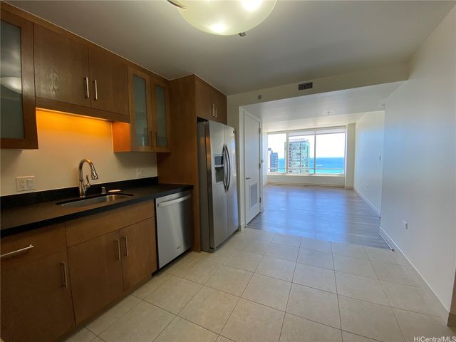 1009 Kapiolani Boulevard 4404, Honolulu, HI 96814