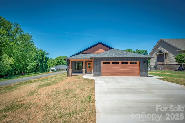 210 Westwood Drive, Forest City, NC 28043