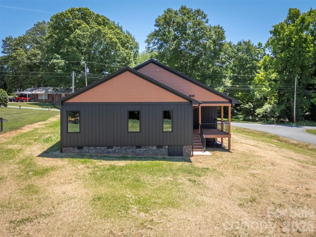 210 Westwood Drive, Forest City, NC 28043