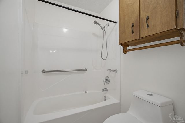 6568 Yellow Hill Dr, Milton, FL 32583