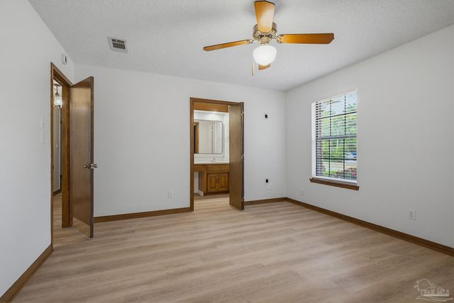 6568 Yellow Hill Dr, Milton, FL 32583