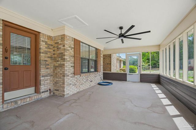 6568 Yellow Hill Dr, Milton, FL 32583