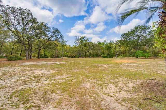 6568 Yellow Hill Dr, Milton, FL 32583