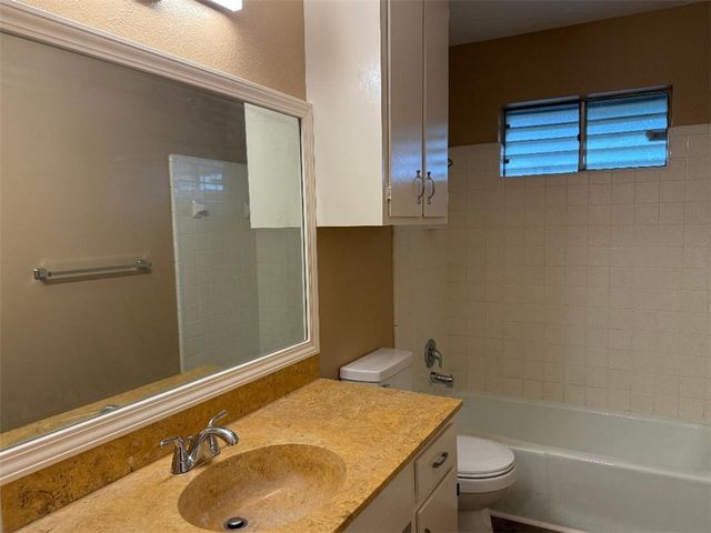 205 Santa Monica St, Portland, TX 78374
