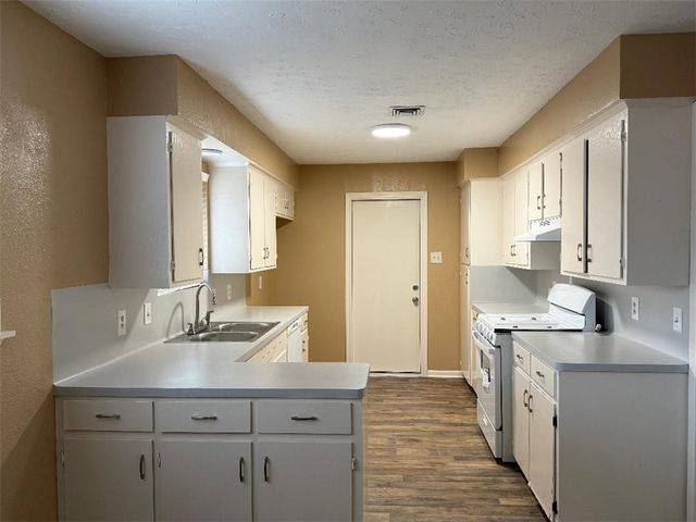 205 Santa Monica St, Portland, TX 78374